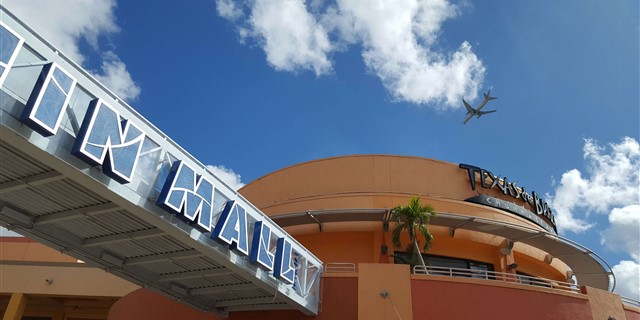 What is The Main Shopping Street In Miami?